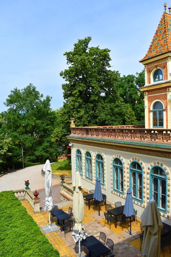 Zsolnay Negyed Vendeghaza Aparthotel Pécs Exterior photo